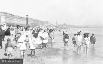 Weymouth, the Beach 1909