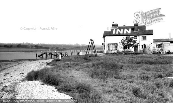 Photo of Whippingham, The Folly Inn c.1955