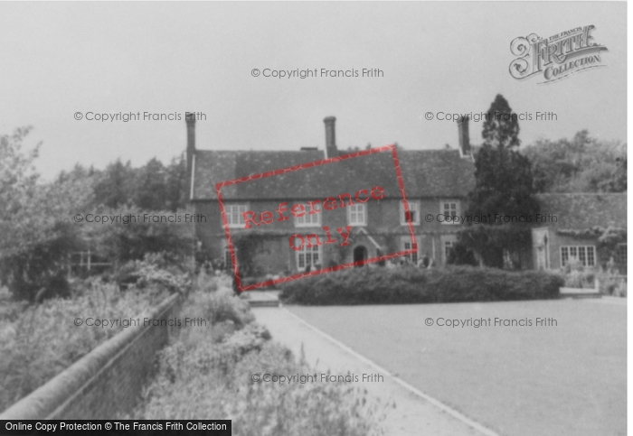Photo of Whipsnade, Hall Farm Restaurant c.1960