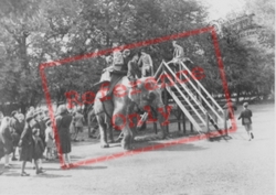 Zoo, Elephant Ride c.1960, Whipsnade