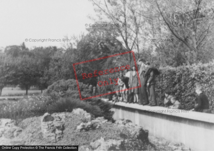 Photo of Whipsnade, Zoo, Reptillary c.1960