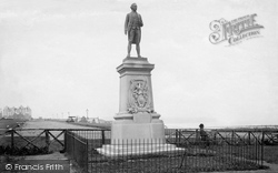 Captain Cook's Monument 1913, Whitby