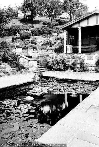 Photo of Whitby, Pannett Park 1934