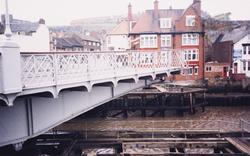 The Swing Bridge 1986, Whitby