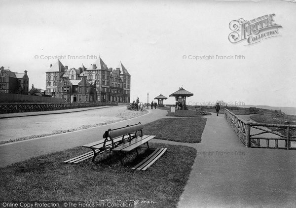 Photo of Whitby, West Cliff And Metropole 1901