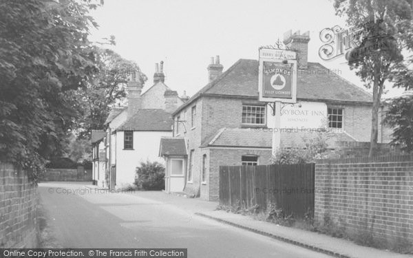 Photo of Whitchurch, Ferry Boat Inn c.1960