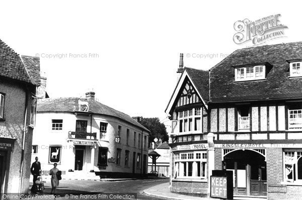 Whitchurch, White Hart Corner 1939 Photo of Whitchurch, White Hart Corner 1939