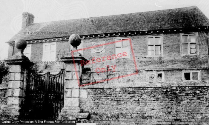 Photo of Whiteparish, The Lynches c.1960