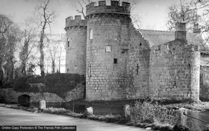 Photo of Whittington, The Castle c.1952
