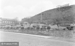 Memorial Gardens 1951, Whitworth