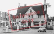 The Whyteleafe Tavern c.1960, Whyteleafe