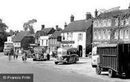 The Square 1951, Wickham