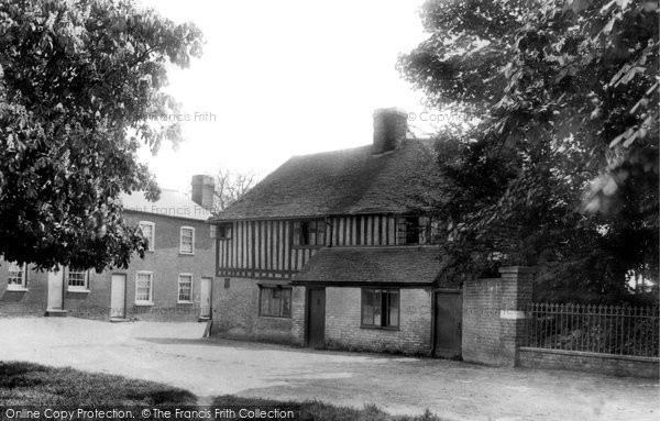 Photo of Wickhambreaux, Old Bell House 1903