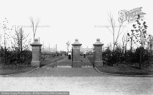 Photo of Widnes, Park Entrance 1900