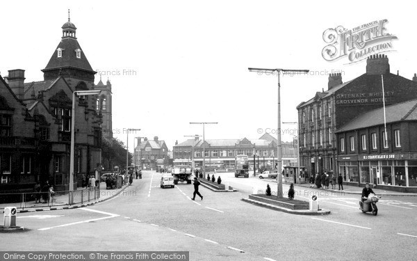 Photo of Widnes, Victoria Square c.1965