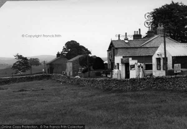 Photo of Wigglesworth, The Village c.1960