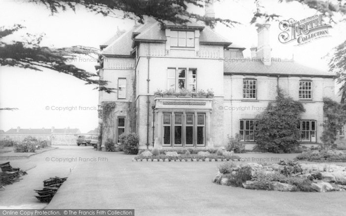 Photo of Wigston, Bushloe House c.1965