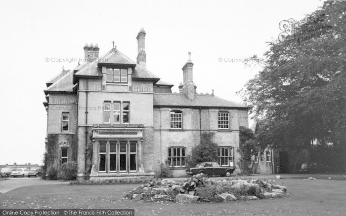 Photo of Wigston, Bushloe House c.1965