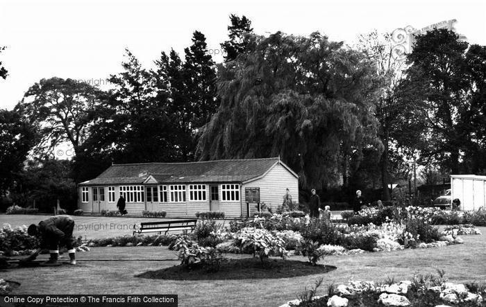 Photo of Wigston, Memorial Park Pavilion c.1965