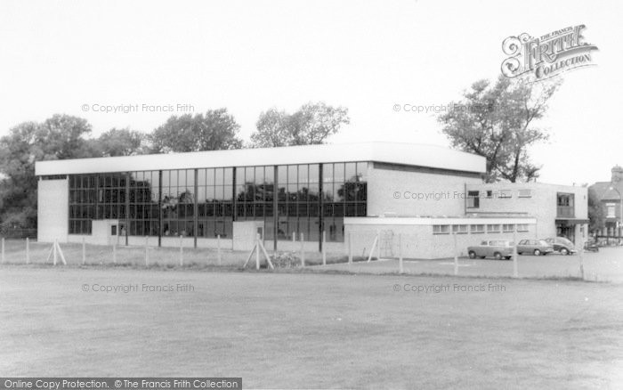 Photo of Wigston, The Swimming Pool c.1965