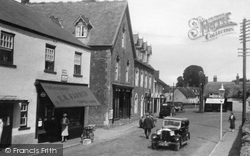 1933, Williton