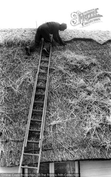 Photo of Wimbish, A Thatcher At Work c.1960