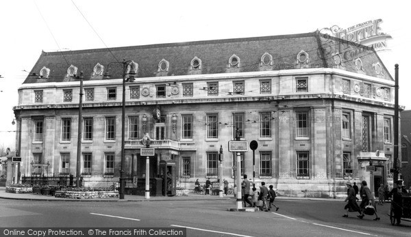 Photo of Wimbledon, Town Hall, The Broadway c.1960