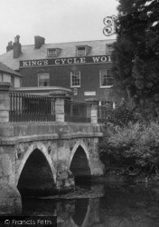 Wimborne, King's Cycle Works 1904, Wimborne Minster
