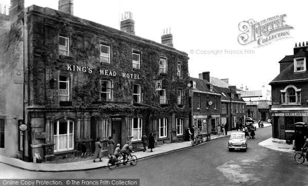 Photo of Wimborne, The King's Head c.1960