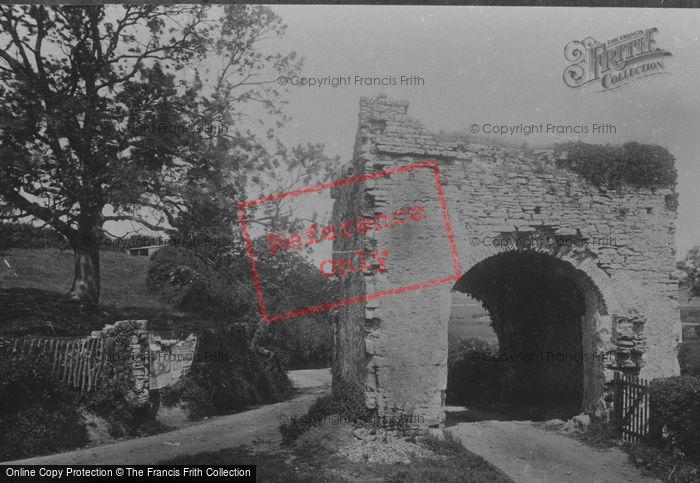 Photo of Winchelsea, The Pipewell Gate 1890