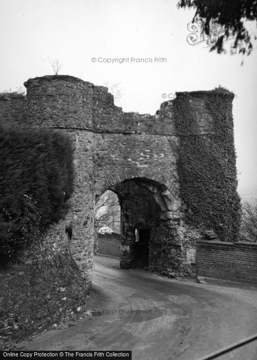 Photo of Winchelsea, The Strand Gate c.1950