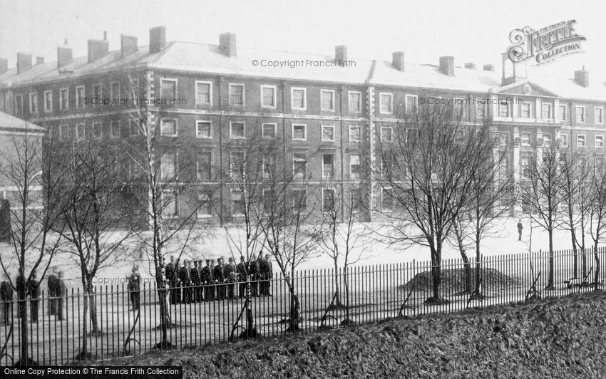 Winchester, Barracks 1890
