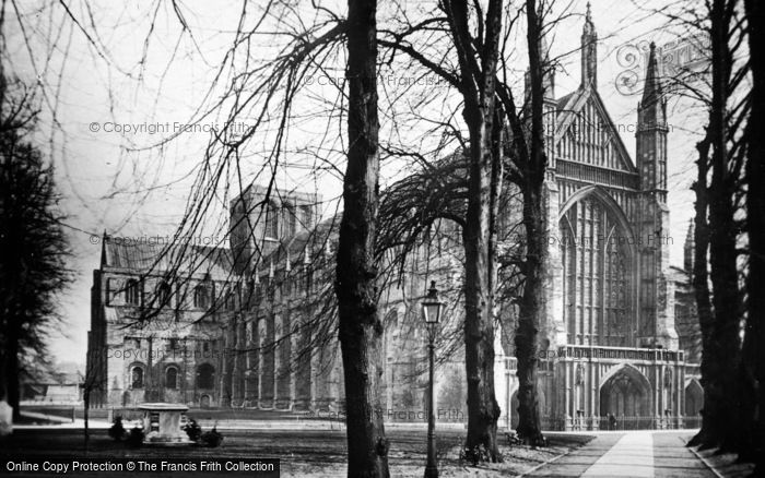 Photo of Winchester, Cathedral And Avenue c.1920
