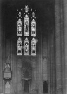 Cathedral, Jane Austins Window 1911, Winchester