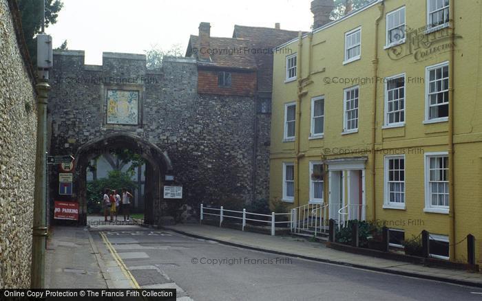Photo of Winchester, Close Gate c.1990