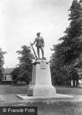 Winchester, K.R.R. War Memorial 1922