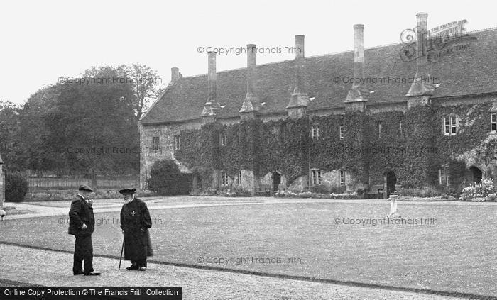 Photo of Winchester, St Cross Hospital 1919