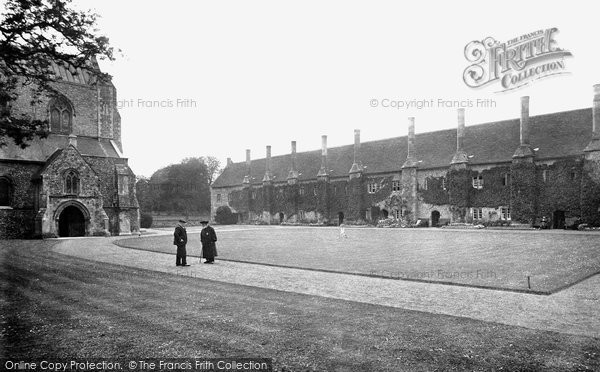 Photo of Winchester, St Cross Hospital, The Brothers Quarters 1919