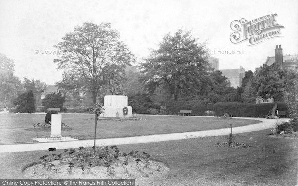 Photo of Winchester, The Abbey Grounds 1906