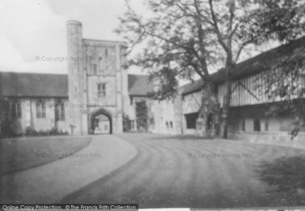 Photo of Winchester, The Ambulatory , St Cross Hospital 1919