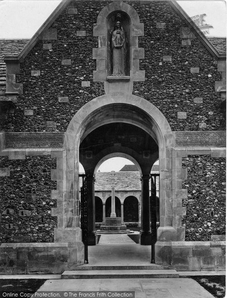 Photo of Winchester, The College, War Cloister 1925