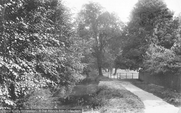 Photo of Winchester, The Nuns Walk 1909