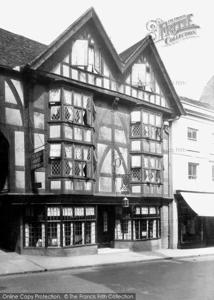 Photo of Winchester, Ye Olde Hostel Of God Begot 1929