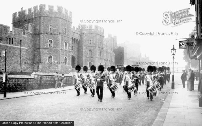 Photo of Windsor, Castle Hill 1937