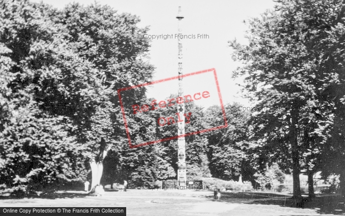 Photo of Windsor, Great Park, Totem Pole c.1960