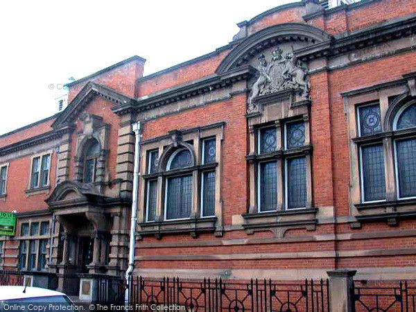 Photo of Windsor, Old Magistrates Court 2004