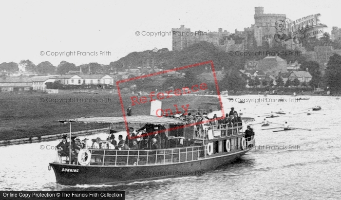 Photo of Windsor, Pleasure Boat And The Castle 1914