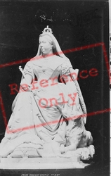 Queen Victoria's Statue 1895, Windsor