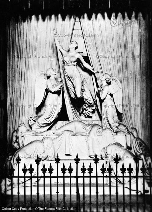 Photo of Windsor, St George's Chapel, Princess Charlotte's Cenotaph c.1930