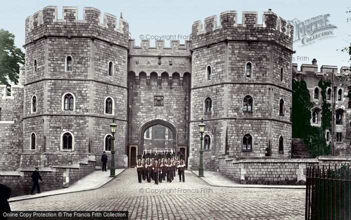 Windsor, The Castle, Henry VIII Gate 1914
